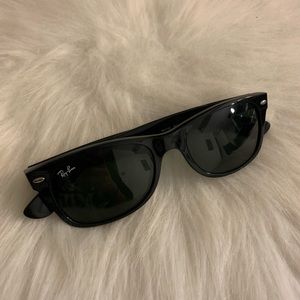 Ray-Ban New Wayfarer Sunglasses